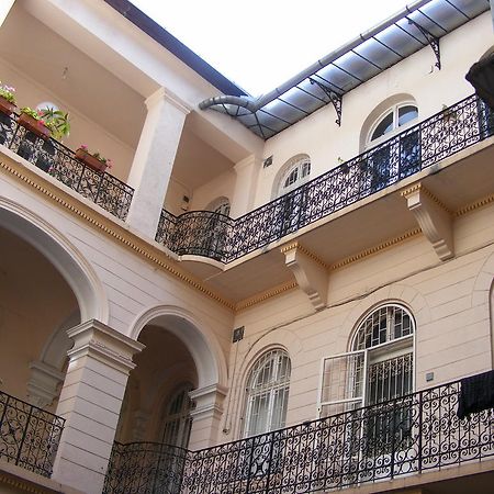 Yolo Hostel Budapest Eksteriør bilde