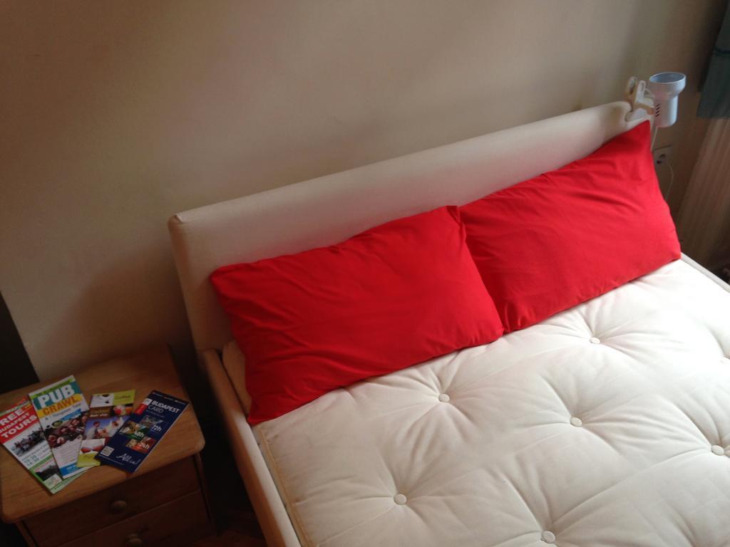 Yolo Hostel Budapest Rom bilde