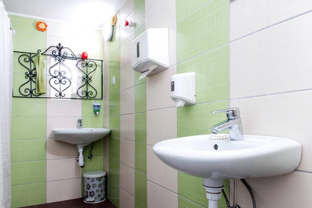 Yolo Hostel Budapest Eksteriør bilde