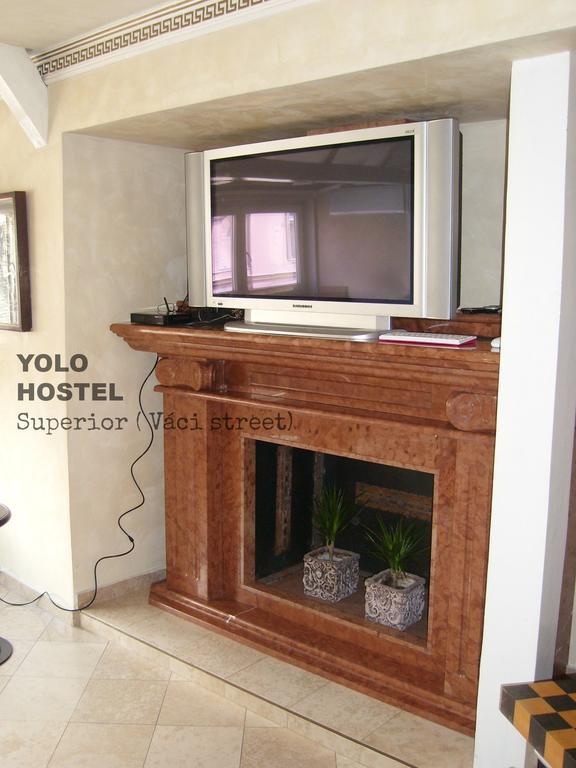 Yolo Hostel Budapest Eksteriør bilde