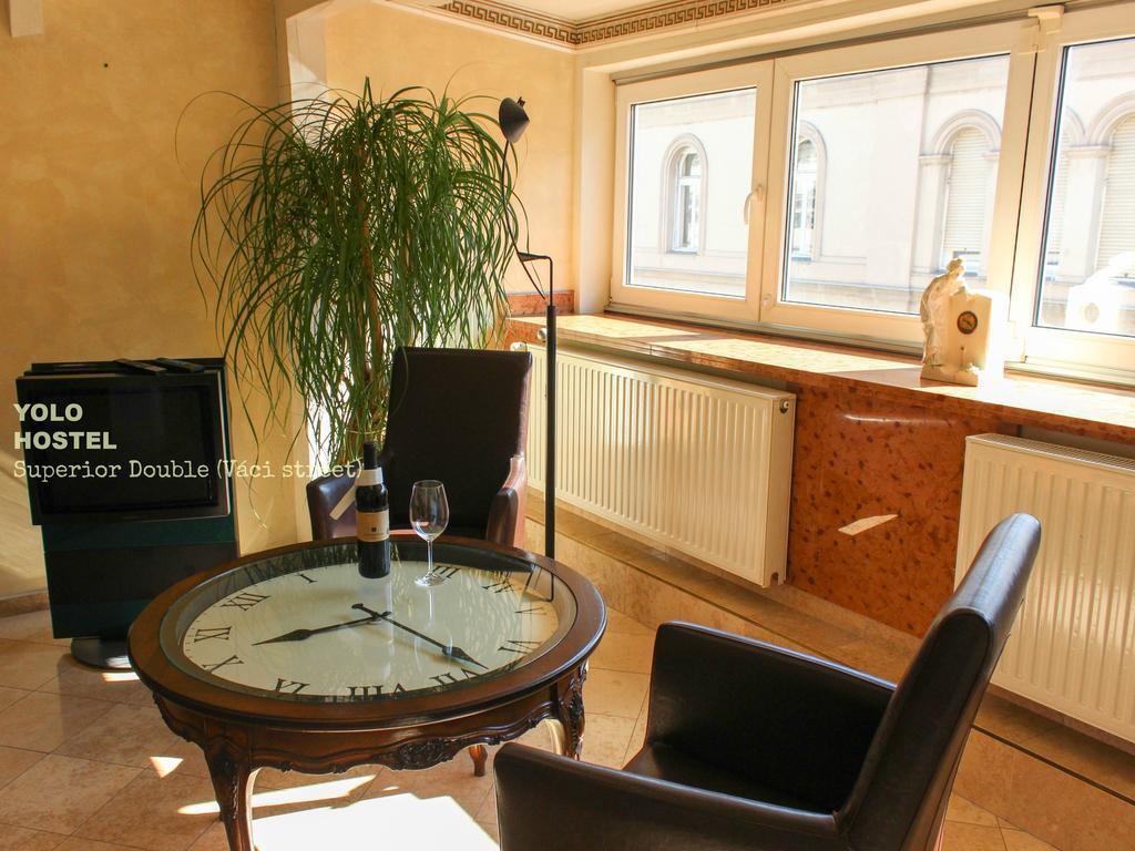Yolo Hostel Budapest Eksteriør bilde